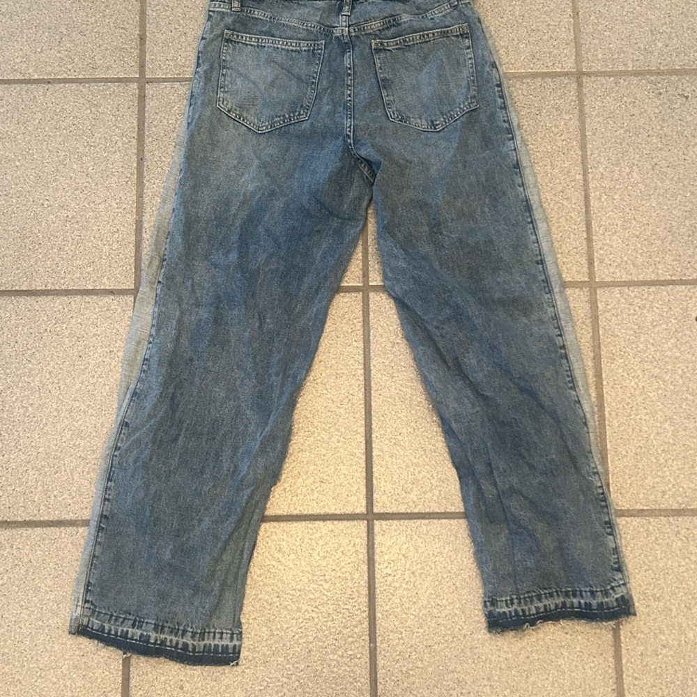 Gap Two-Tone Blue Jeans - Picture 4 of 6